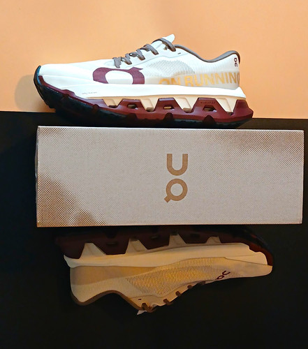 Cloudvista men running - on,