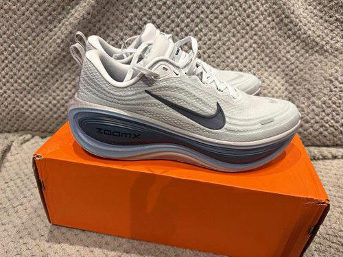 Nike vomero plus running shoe - vomero,