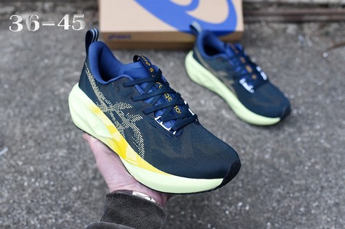 Asics novablast men running - 5,